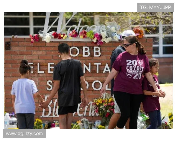 马洛塔:我们与遇难者家属及球员同在,感同身受共度难关
